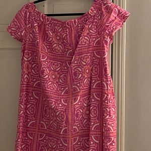 Vineyard Vines off shoulder summer dress!